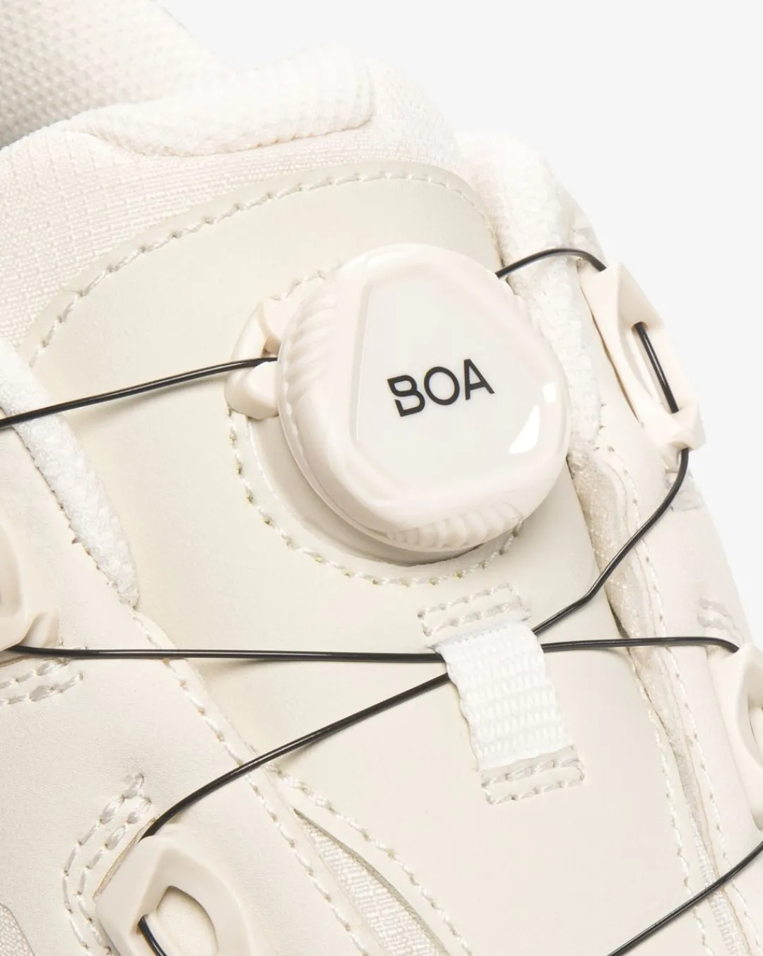 Viking Sneakers|Vandringsskor>Anaconda 4x4 Low WP BOA Cream