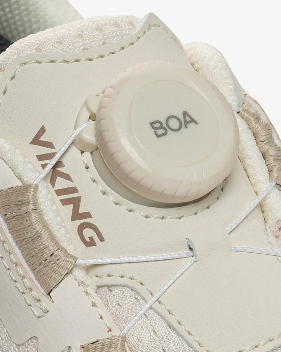 Viking Sneakers|Gore-Tex Damskor>Motion Low GTX BOA W Cream/Brown